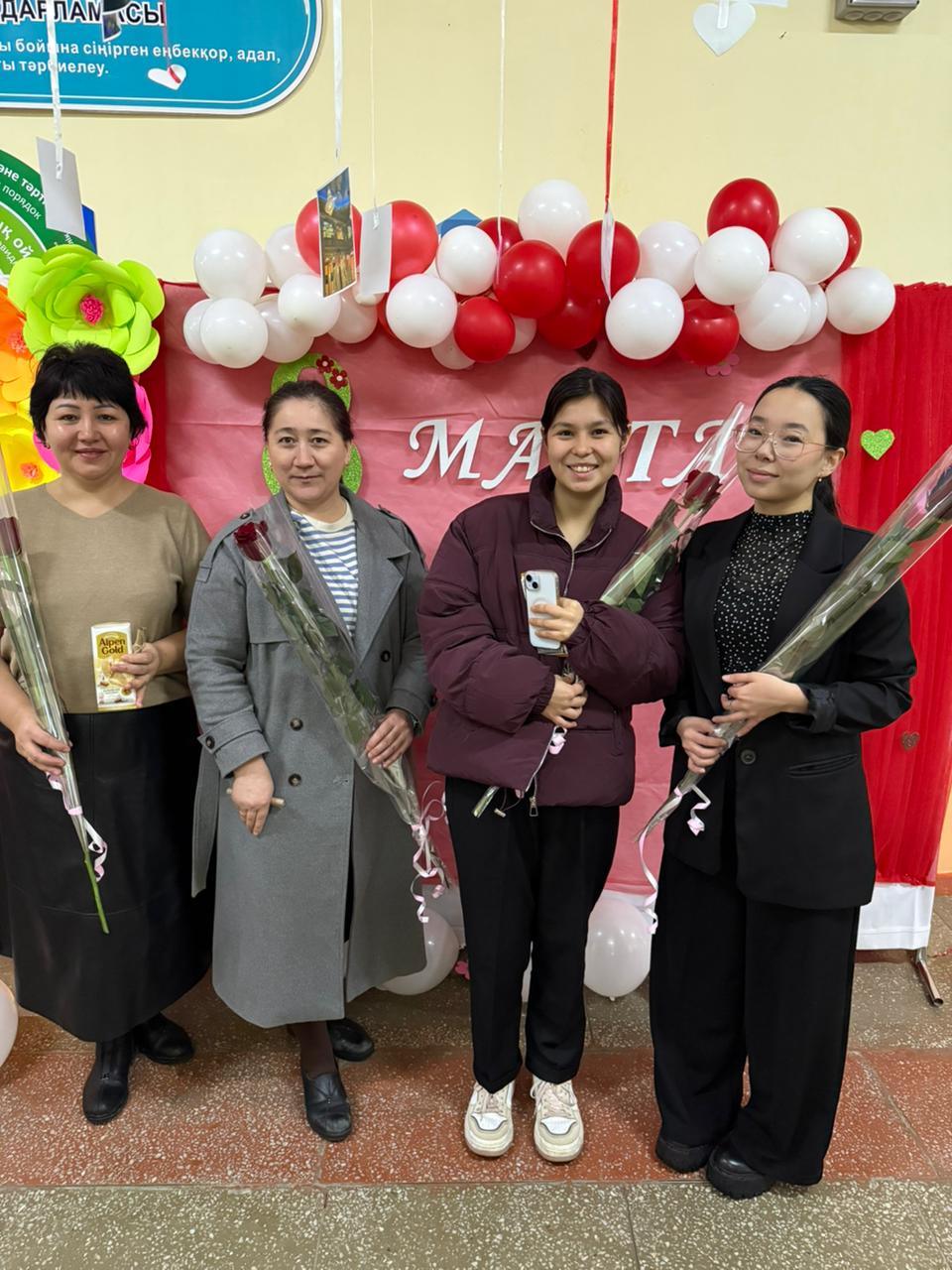 Международный женский день 8 марта. 8 Наурыз Халықаралық әйелдер күні.